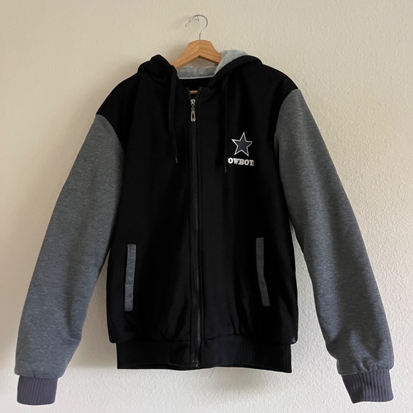 Cowboys Coat - Picture 6 of 10